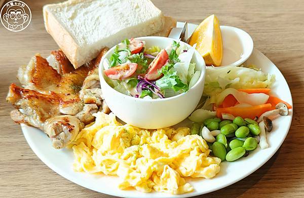 呷飽祙【桃園・DeMo House 戴莫好食屋】有店貓陪伴 呷飽祙【桃園・DeMo House 戴莫好食屋】有店貓陪伴