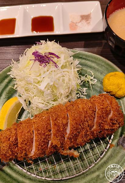 你要去哪裡【日本北海道・とんかつ檍 札幌大通店】炸豬排天花板 你要去哪裡【日本北海道・とんかつ檍 札幌大通店】炸豬排天花板