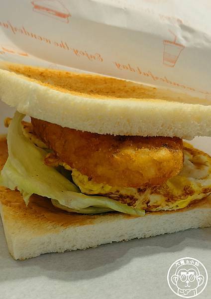 呷飽祙【新北鶯歌・三合號 Summer HOUSE】充滿故事 呷飽祙【新北鶯歌・三合號 Summer HOUSE】充滿故事