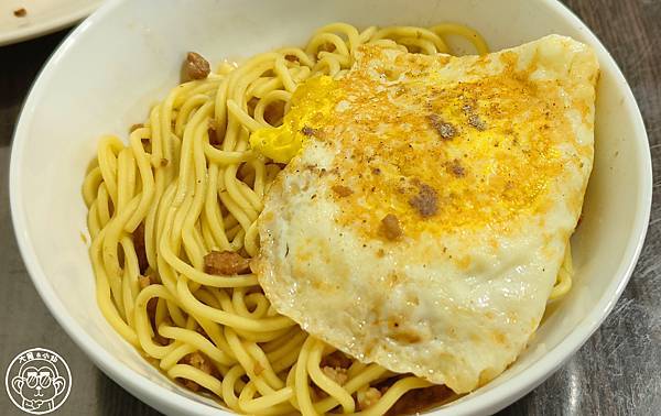 呷飽祙【新北鶯歌・三合號 Summer HOUSE】充滿故事 呷飽祙【新北鶯歌・三合號 Summer HOUSE】充滿故事