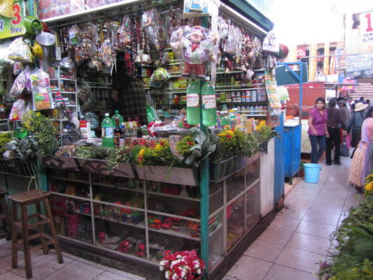賣藥草茶的攤子（San Camilo Market, Arequipa, Peru）