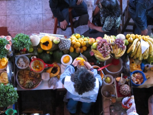 現榨果汁攤（San Camilo Market, Arequipa, Peru）