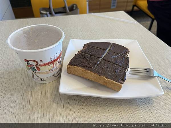 [食記]台南早餐葛瑞斯漢堡漢堡蔬菜量多學區早餐店