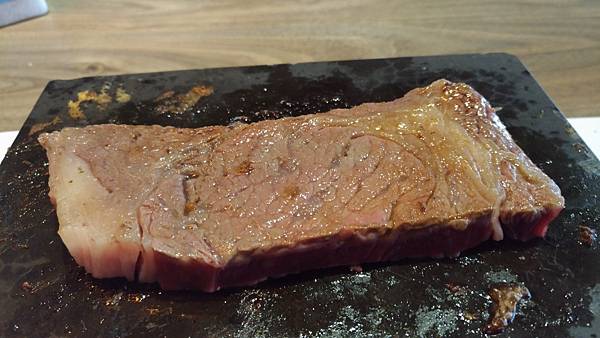 【蘆洲美食長榮路岩神岩燒牛排】(已停業) 【蘆洲美食長榮路岩神岩燒牛排】(已停業)