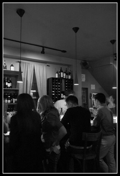 [060929]  14 Wine Bar BW.jpg