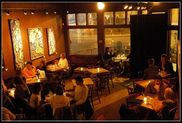 [060929]  31 Wine Bar.jpg