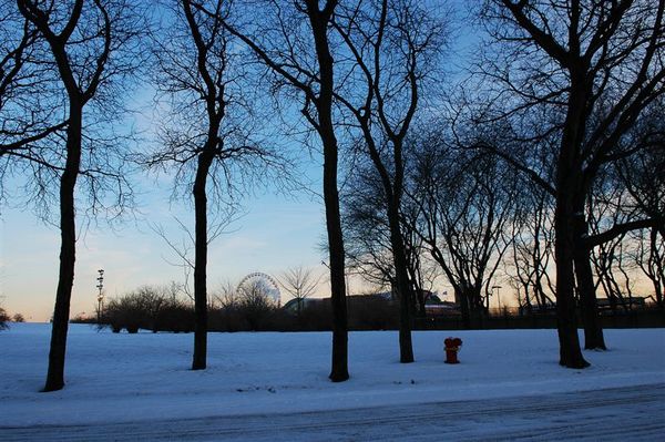 [070207]  61 Lakeshore Ice Scene.jpg