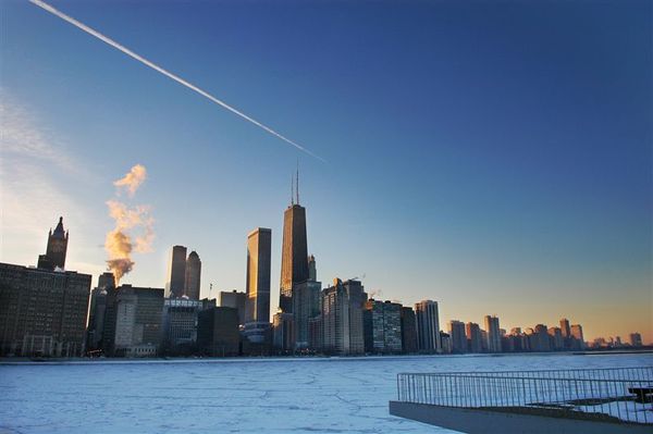 [070207]  70 Lakeshore Ice Scene.jpg