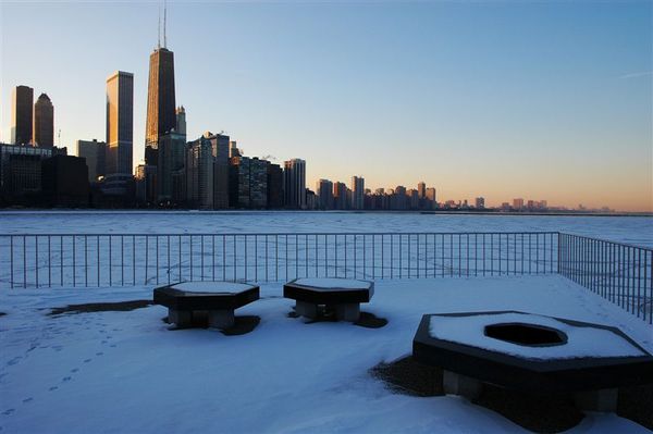 [070207]  71 Lakeshore Ice Scene.jpg