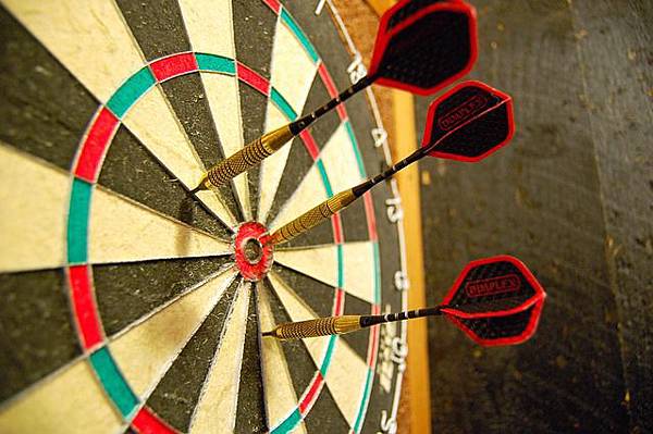 darts-856367_640.jpg