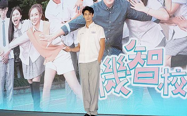 黃柏峰.jpg