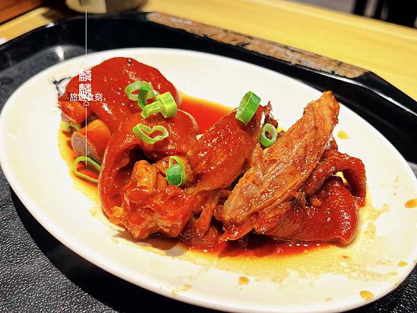 台北永春捷運站豬腳飯推薦｜傳統平價美食豬霸王豬腳 麻辣滷肉飯
