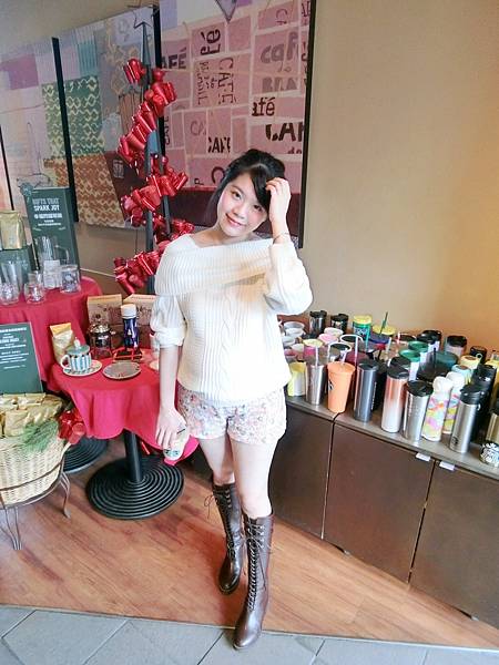 Cherry12_171204_0008.jpg Cherry12_171204_0008.jpg