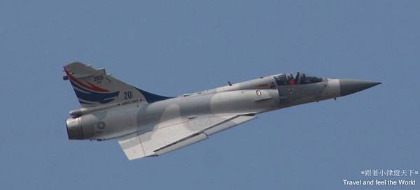 跟著小律遊天下-20191019-台南空軍基地開放-飛機表演12.jpg