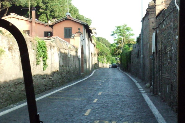 走在Appia古道上之這是羅馬的第一條公路唷
