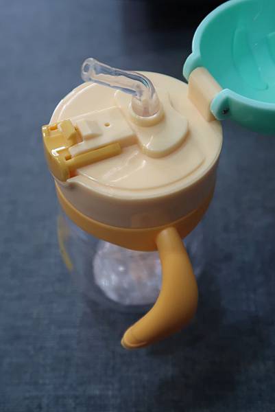BabyTalk寶寶學習水杯8.JPG