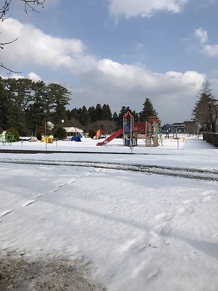 跟著JR日本東北行+北海道聖誕節(二)-暖爐列車,弘前,青森