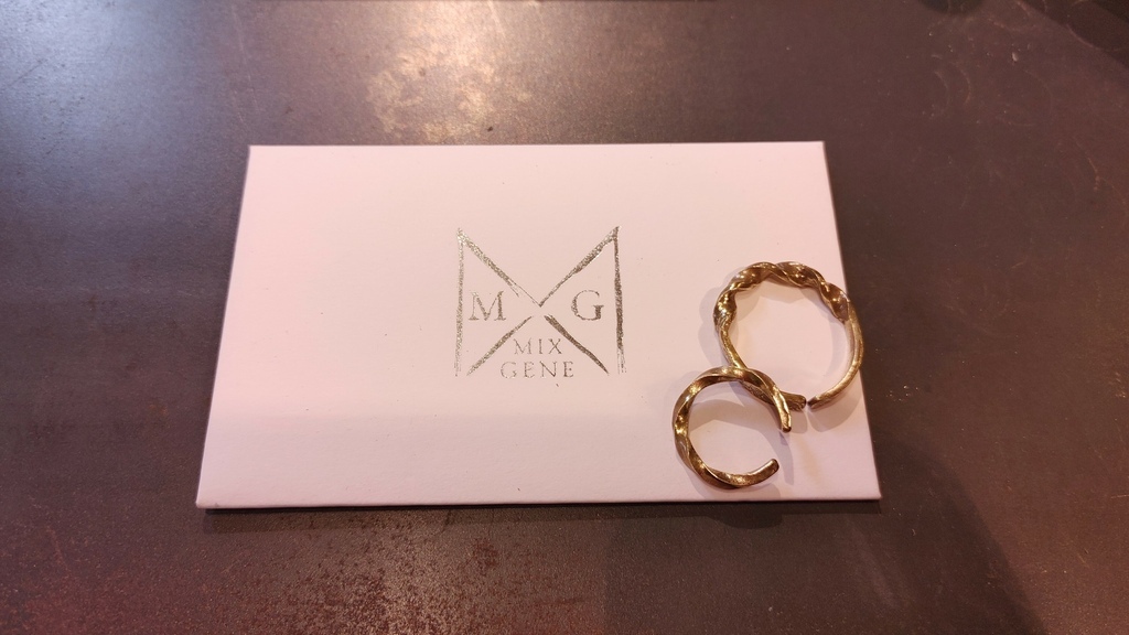 混合基因_MixGene Jewelry Studio_手做 戒指_金工 體驗_金工 手作_金工 diy_情侶對戒_結婚 對戒_對戒 推薦_婚戒推薦_金工 手環_七夕 禮物_情人節 禮物_金工 課程 推薦_七夕 2022_週年紀念日_紀念 禮物_客製化 戒指_約會 行程_情侶 行程37.jpg