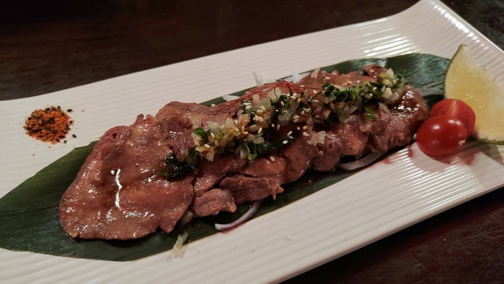 摩多居酒屋_摩多居酒屋菜單_新莊_新莊居酒屋_新莊居酒屋推薦_新莊必吃_新莊美食_新莊廟街_新莊夜市_新莊宵夜_新莊燒烤_新莊日式料理_居酒屋推薦_新莊廟街居酒屋_下新莊居酒屋_串燒_燒肉啤酒_捷運新莊站美食_新月橋美食_伊比魚的旅行意義 (4).jpg