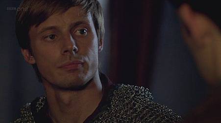 merlin.4x01.the_revival_of_the_witch_part_one.720p_hdtv_x264-fov[18-04-05].JPG