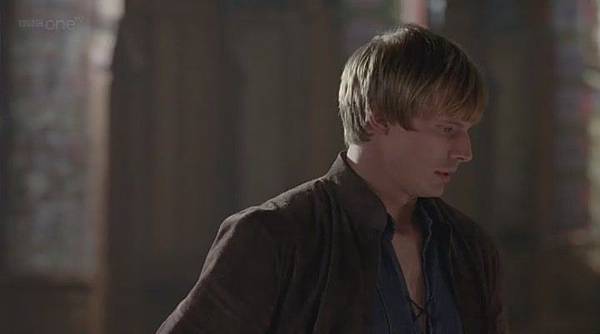 梅林.Merlin.S04E10[(049806)22-00-21].JPG