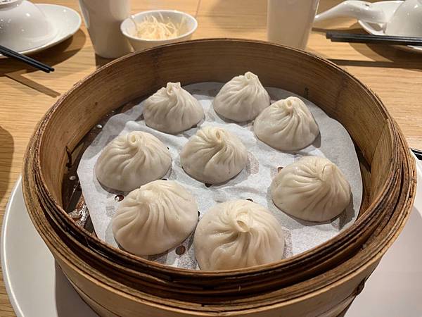 [食記] 台北康迎鼎信義威秀店 每道菜都想點來吃