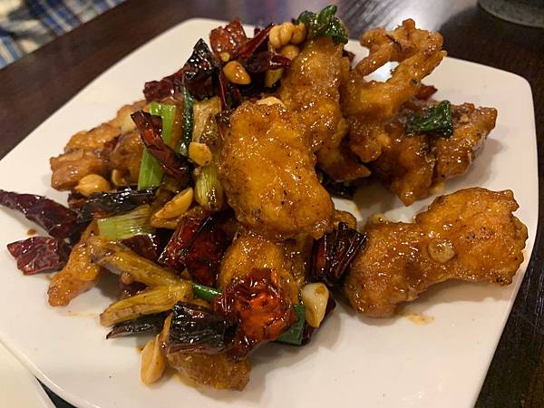 [食記] 桃園八德品華殿 溫馨好吃的小飯館兒