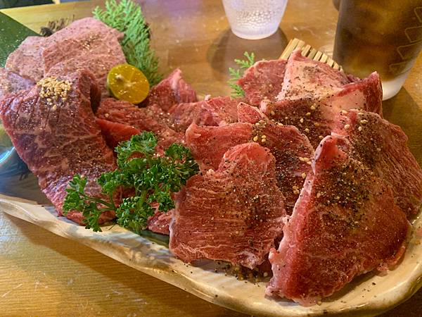 [食記] 台北小滿苑燒肉 和牛燒肉一定要的