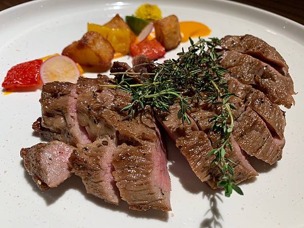 [食記] 新店Oli 不用跑台北就有的浪漫餐酒館