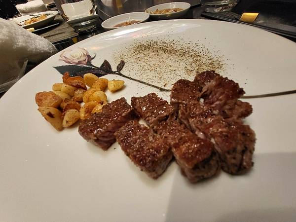 [食記] 台北紅花鐵板燒101旗艦店