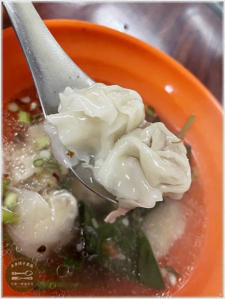 ［桃園火車站］四川牛肉麵，站前補習班街的隱藏巷弄好味道～