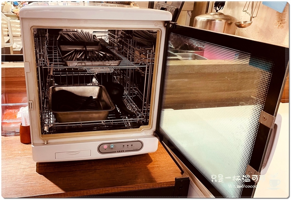 ［永安市場站］甘霖涼麵舖：城市中的浪漫綠洲，品味涼麵的極致享