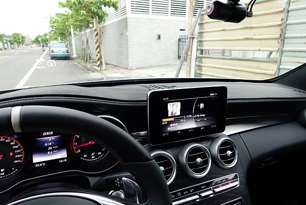 nEO_IMG_00.jpg nEO_IMG_00.jpg