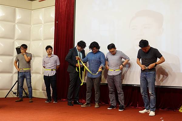 nEO_IMG_074.jpg nEO_IMG_074.jpg