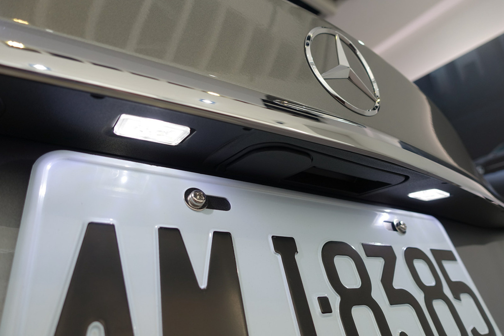 [開箱] 重量級開箱文!M-Benz C-Class(W20