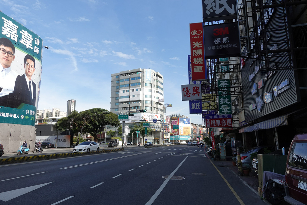 [台南．北區] 坤獅汽車大樓玻璃隔熱紙專業店