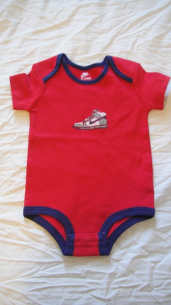 Nike kid 9M Red
