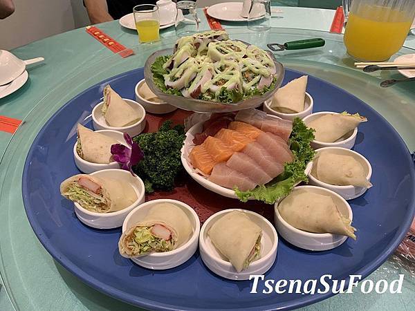 Fw: [食記] 新北蘆洲 大風車婚宴餐廳~桌菜分享