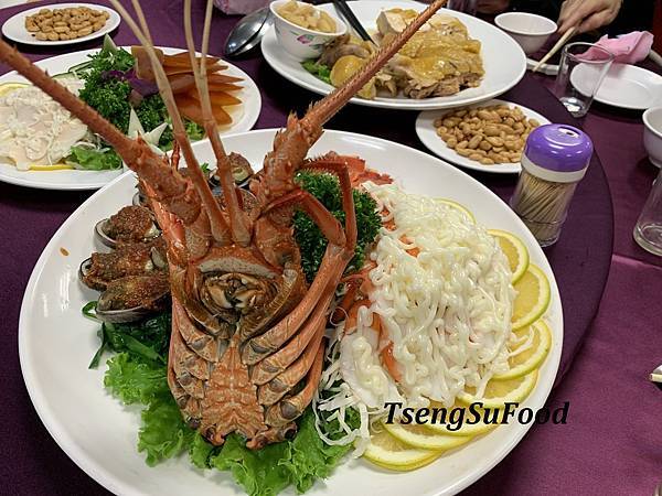 Fw: [食記] 新北三重 清和餐廳~隱身一般民宅沒有招牌