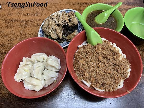 [食記] 台北中正 老牌牛肉拉麵大王~城中市場美食