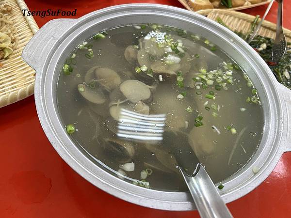 [食記] 苗栗通霄 陳仔食堂 炒麵、蛤蜊湯好吃 