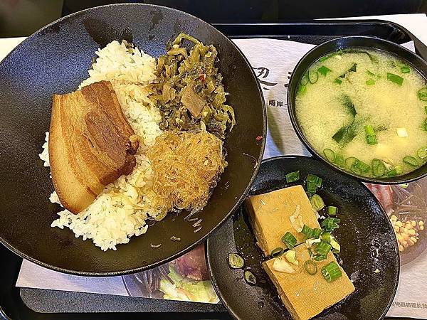 S__109895690.jpg S__109895690.jpg