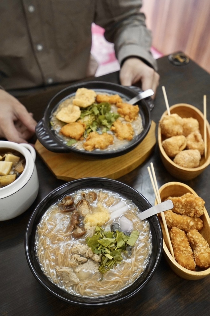 賴桑透抽蚵仔麵線萬華美食-綜合麵線