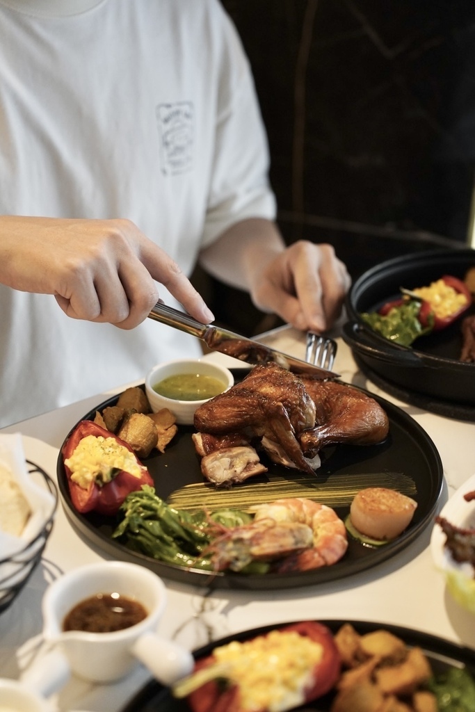 小巨蛋美食馥境nearby 龍蝦牛排烤肋排 商業午晚餐 聚餐約會節慶慶生推薦