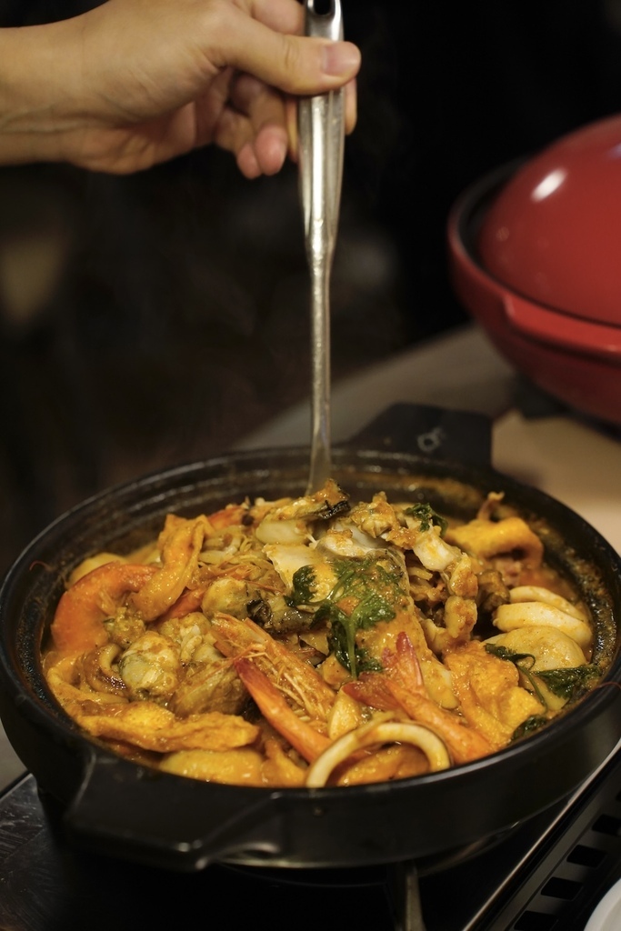 秘制沙茶海鮮煲 細拍.jpg