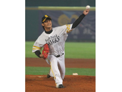 20121101 軟銀陽耀勳預定9日返台報到。(圖/中央社資料照片) 20121101 軟銀陽耀勳預定9日返台報到。(圖/中央社資料照片)