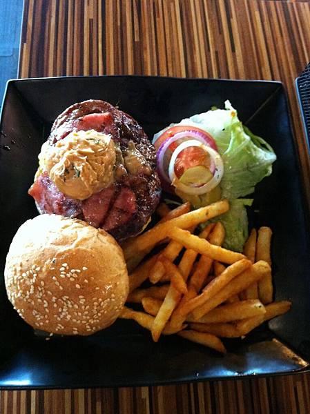 花生漢堡.JPG