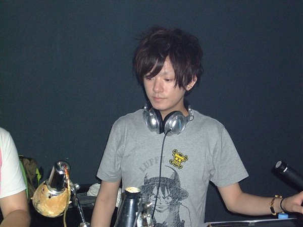 DJさん