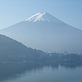民宿外眺富士山