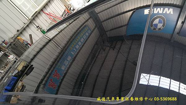 AUDI Q5 全景式電動玻璃天窗-16